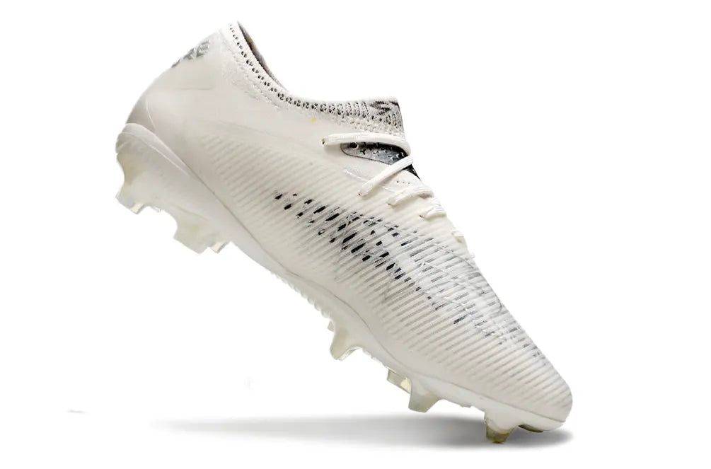 Future 8 Ultimate Low White Pack - Blanc/Argenté (FG) Bonplancrampons