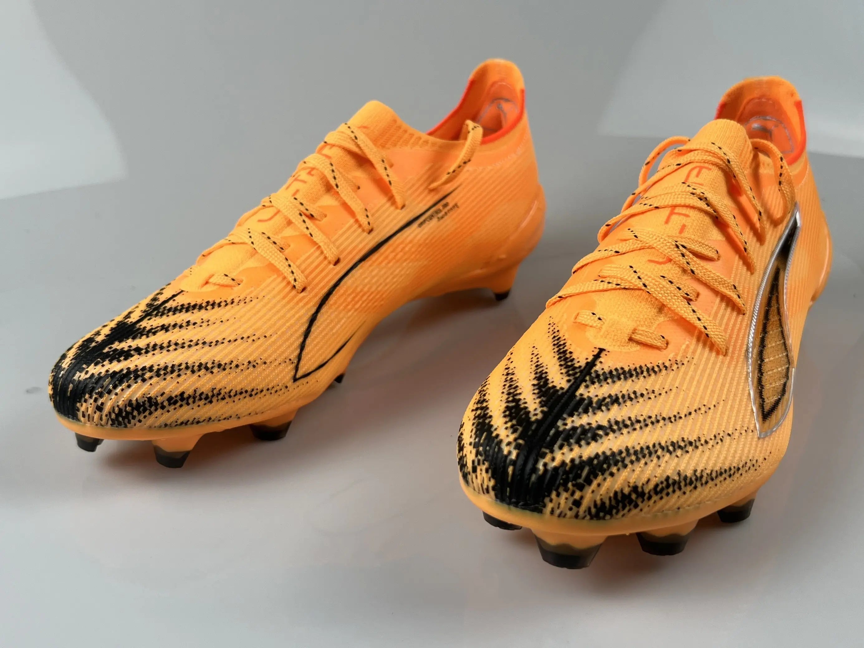 Ultra 6 Ultimate Orange (FG) Bonplancrampons