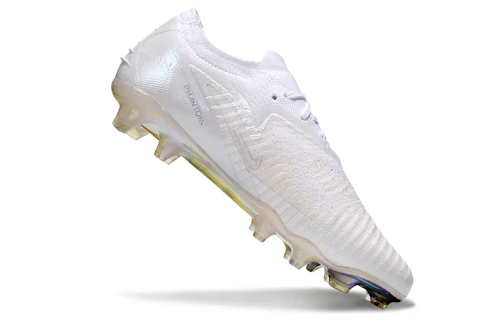 Phantom 6 Low Elite White (FG) Bonplancrampons