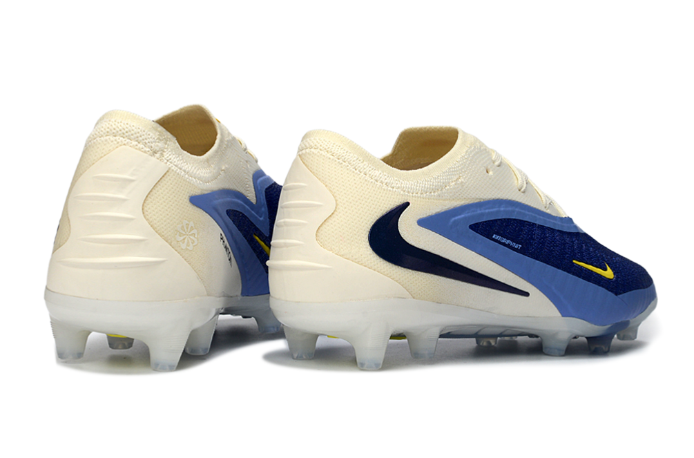 Phantom 6 Elite Low Cut Fear Nothing - Bleu/Blanc/Bleu Marine (AG) Bonplancrampons